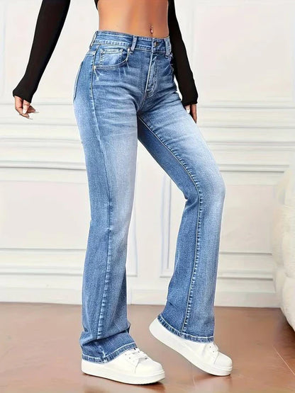 Ausgestellte jeans im vintage-look mit stretch