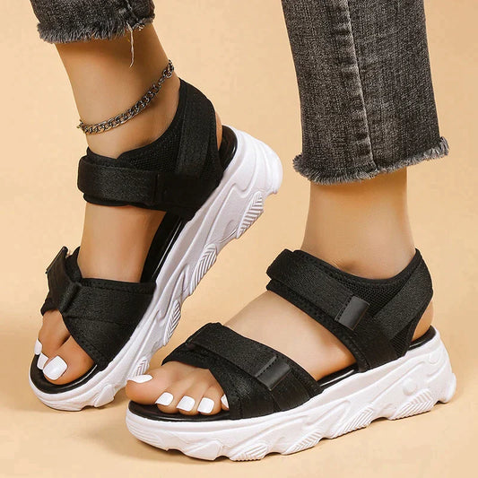 Schwarze Sandalen für Damen