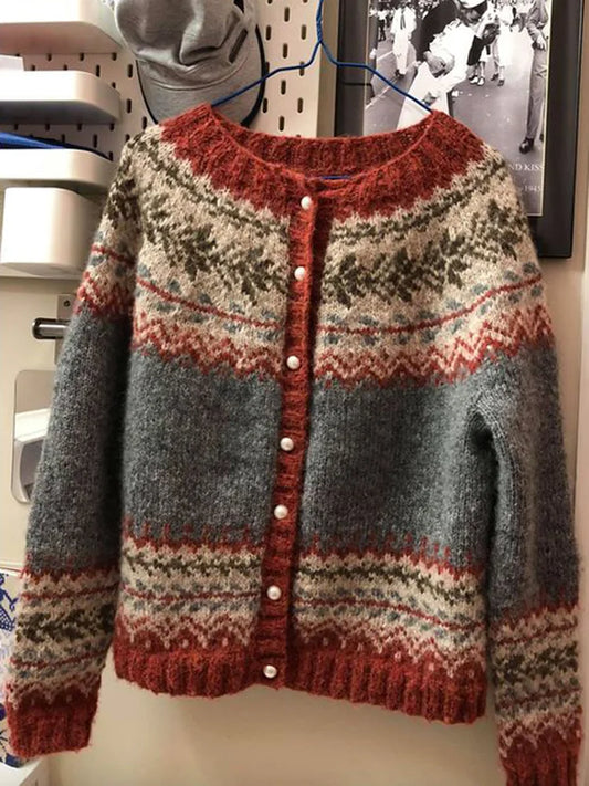 Ava – bequemer pullover mit knöpfen